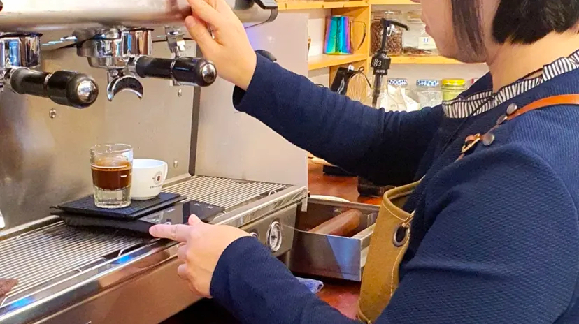 커피 교육의 마지막 과정 [국제커피교류협회 시험공간보기] 2025년 "로스팅하우스 허깅" 편 공개 ♥