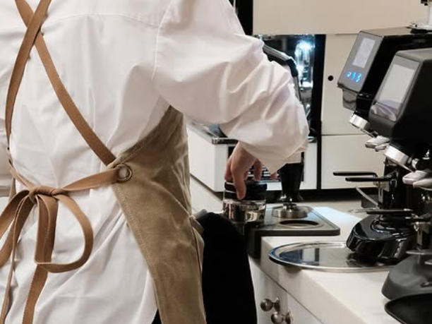 커피 교육의 마지막 과정 [국제커피교류협회 시험공간보기] 2025년 "로스팅하우스 허깅" 편 공개 ♥